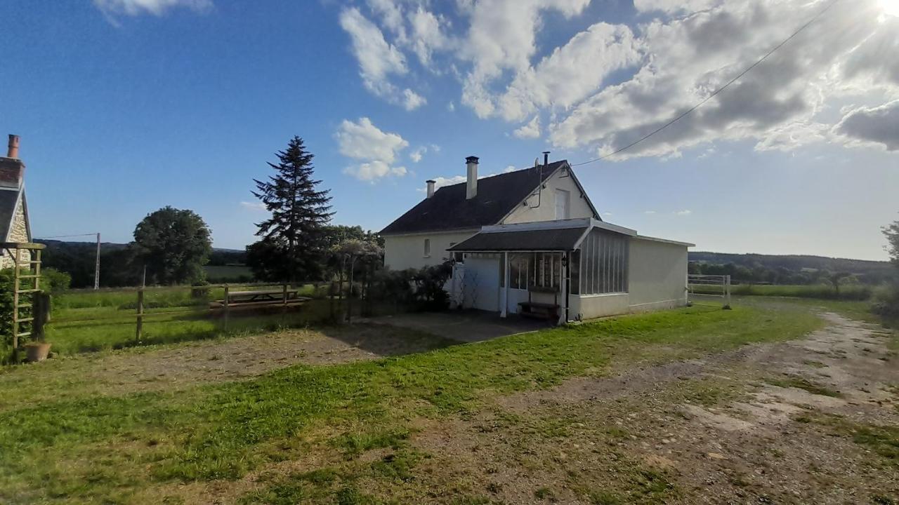 Gite Cottage Chaleureux En Pleine Campagne Vue Sur Les Monts Et Forets Et Le Chateau De Carrouges Exteriér fotografie
